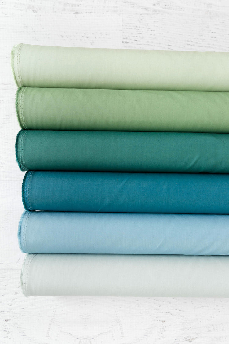 Art Gallery Fabrics - Signature Pure Solids By Suzy Quilts - Pistachio