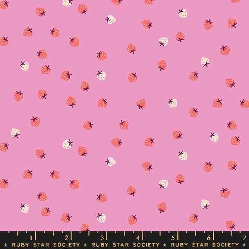 Ruby Star Society Strawberry - Mini Berry - Daisy