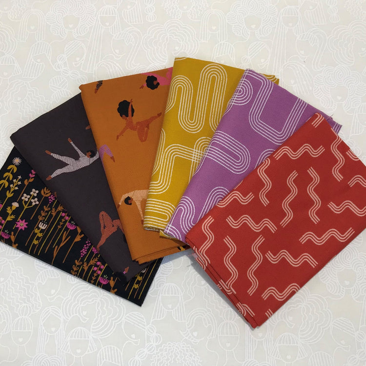 Cocowawa Crafts - Cutting Corners Quilt Kit - Ruby Star Society Linear Fabric - Throw